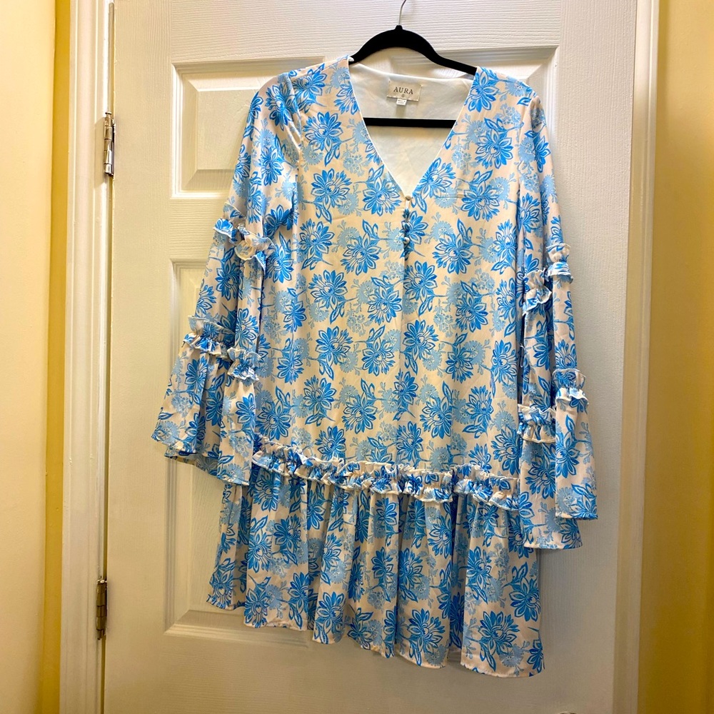 NWT ✨ beautiful long sleeve dress